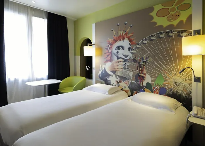 Mercure Centre Grimaldi Hotel 4*