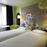 メルキュール センター グリマルディ ホテル 4*