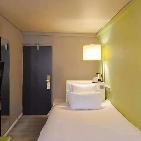 Mercure Centre Grimaldi Hotel 4*