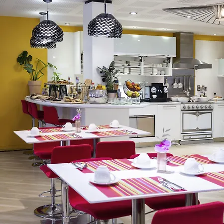 Mercure Centre Grimaldi Hotel 4*