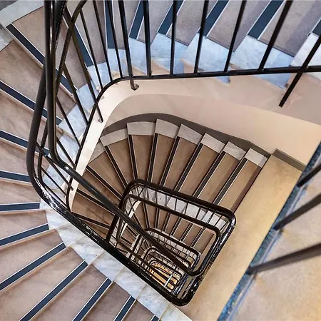 Hotel Mercure Centre Grimaldi 4*