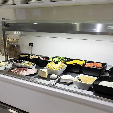 Mercure Centre Grimaldi Hotel 4*