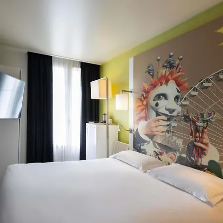 Mercure Centre Grimaldi Hotel 4*