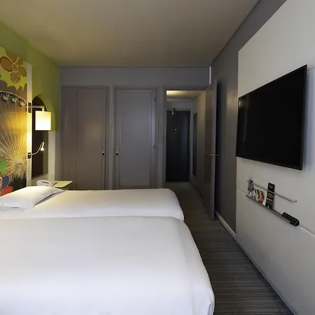 Mercure Centre Grimaldi Hotel 4*