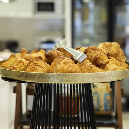Mercure Centre Grimaldi Hotel 4*