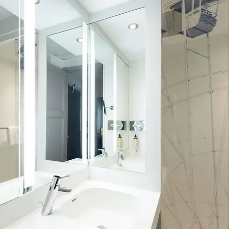 Mercure Centre Grimaldi 4*