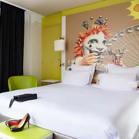 Hotel Mercure Centre Grimaldi 4*