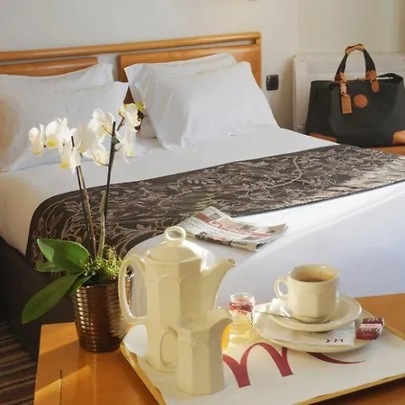 Mercure Centre Grimaldi Hotel