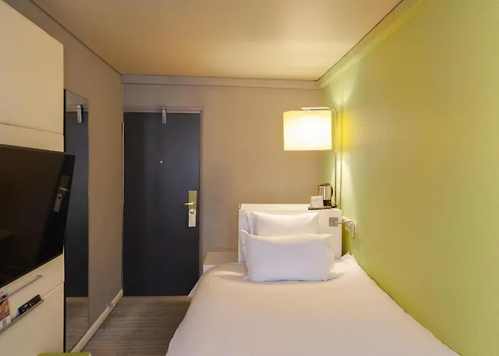 Mercure Centre Grimaldi Hotel 4*