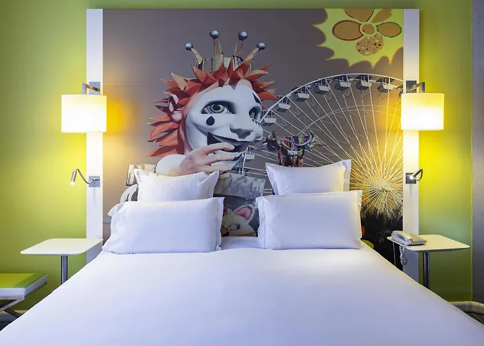 Hotel Mercure Centre Grimaldi 4*