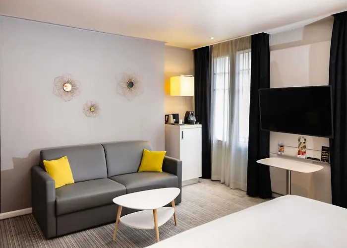 Mercure Centre Grimaldi Hotel 4*